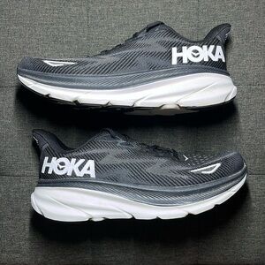 Hoka Clifton 9 US Womens size 8 B Width